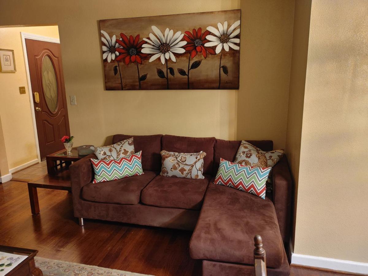 The Kind House Hosting, Low Monthly Rates, Traveling Nurses, Fletc, & Travelers! Brunswick Εξωτερικό φωτογραφία
