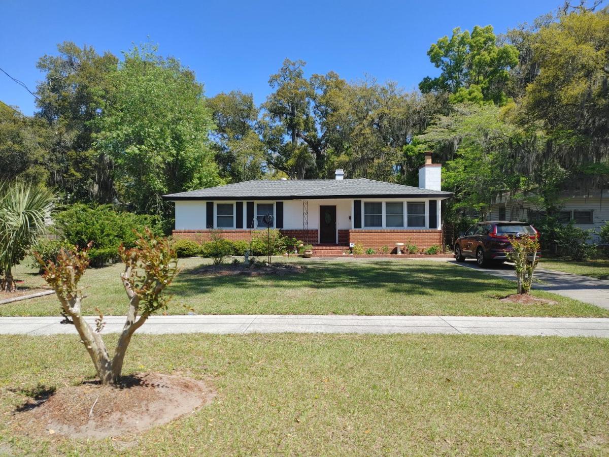 The Kind House Hosting, Low Monthly Rates, Traveling Nurses, Fletc, & Travelers! Brunswick Εξωτερικό φωτογραφία